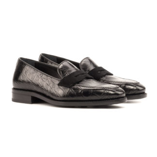 The Richmond: Onyx Alligator/Lux Suede. Loafers in black lux suede and exotic alligator, against white background.