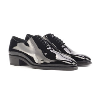 The Totum: Black Patent. Whole cut oxfords in black patent leather against white background